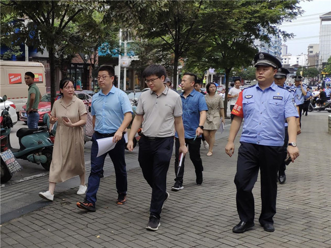 市委督查室組織開展中心城區(qū)停車問題專項(xiàng)督查